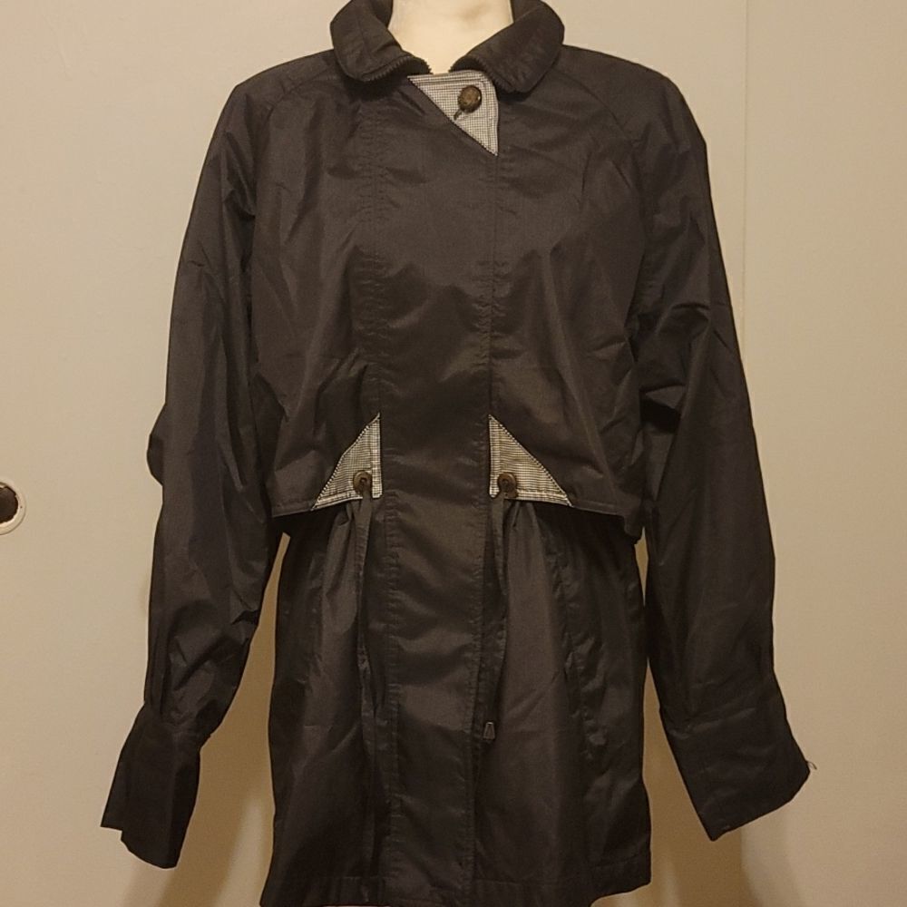 Fleet Street Womens Rain Jacket black‎  Microfiber size small.